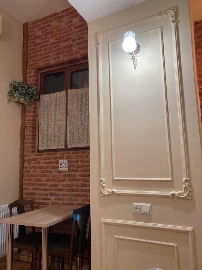 Historic Apartments "1868 Tbilisi" Best Location Екстериор снимка