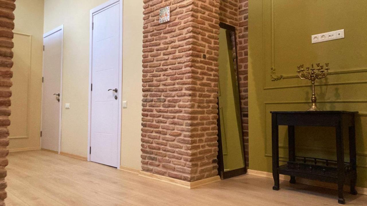 Historic Apartments "1868 Tbilisi" Best Location Екстериор снимка