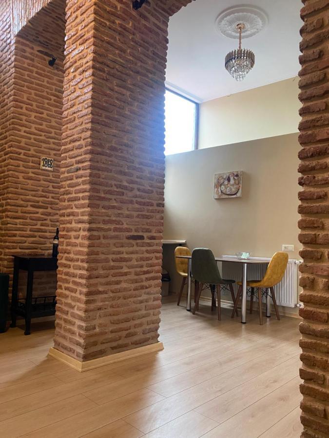 Historic Apartments "1868 Tbilisi" Best Location Екстериор снимка